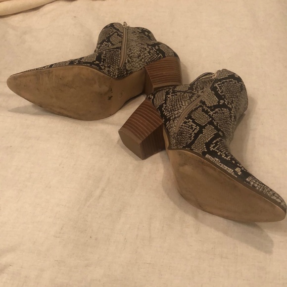 Snakeskin booties - Picture 2 of 3